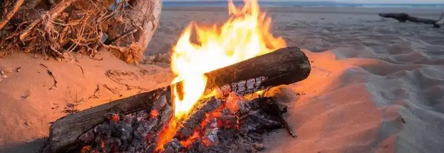 Lagerfeuer am Strand